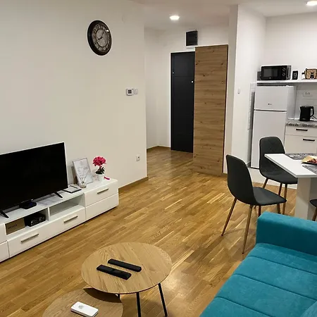 Lazar Lägenhet Novi Sad